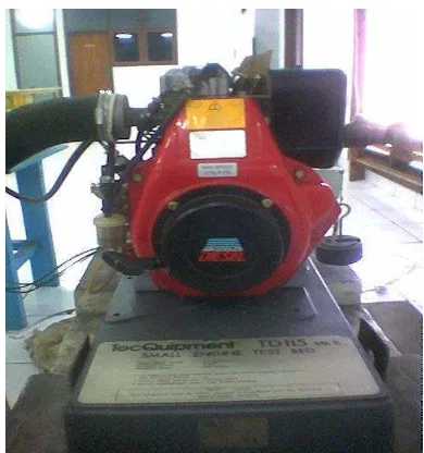Gambar 6. Motor Diesel  ROBIN – FUJI DY23D 