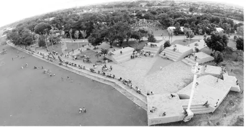 Gambar 5: Amphitheater di Pantai Boom Banyuwangi   (sumber  http://bappeda.banyuwangikab.go.id)