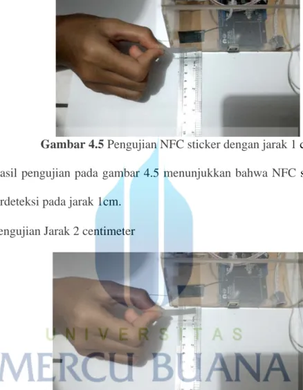 Gambar 4.5 Pengujian NFC sticker dengan jarak 1 cm 