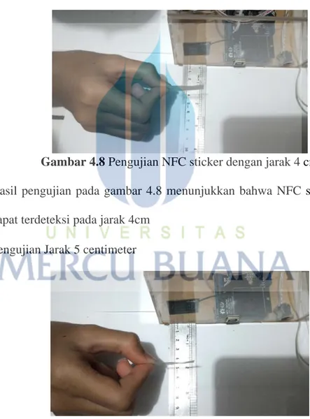 Gambar 4.8 Pengujian NFC sticker dengan jarak 4 cm 