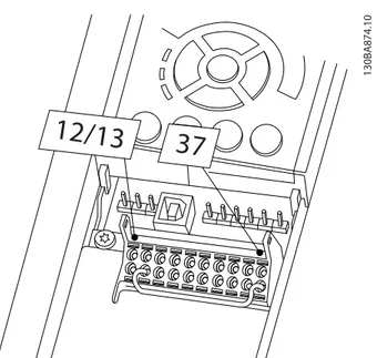 Ilustrasi 2.20 Jumper antara Terminal 12/13 (24 V) dan 37