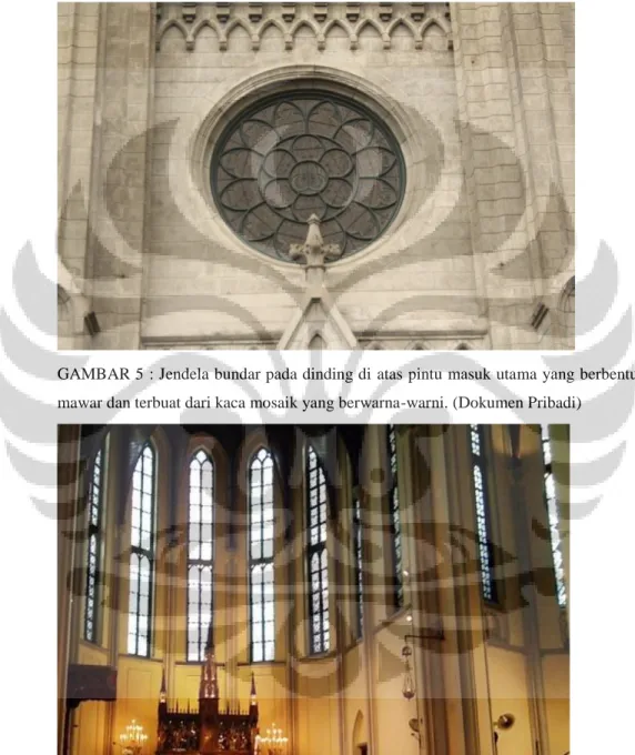 GAMBAR 5 : Jendela bundar pada dinding di atas pintu masuk utama yang berbentuk bunga  mawar dan terbuat dari kaca mosaik yang berwarna-warni