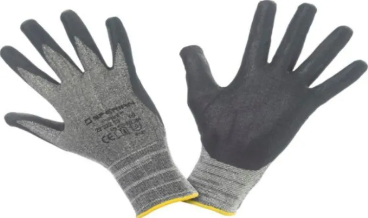 Gambar 2.11  safety gloves  2)  Footwear (Alas kaki) 
