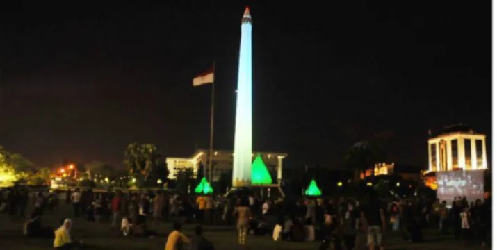 Gambar 6  Suasana Perayaan di dalam Taman Tugu Pahlawan di Malam Hari 