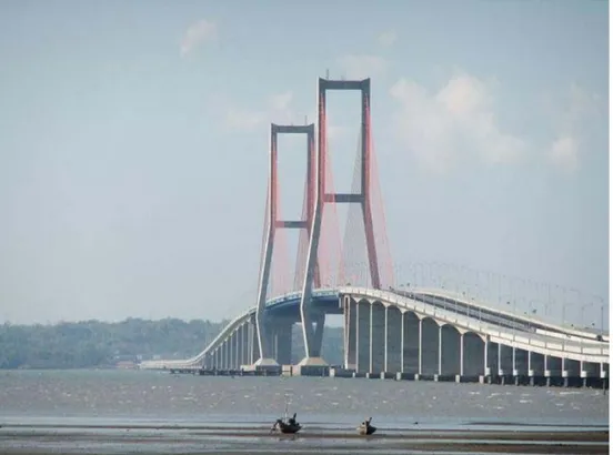Gambar 11. Jembatan Suramadu (Surabaya Madura) 