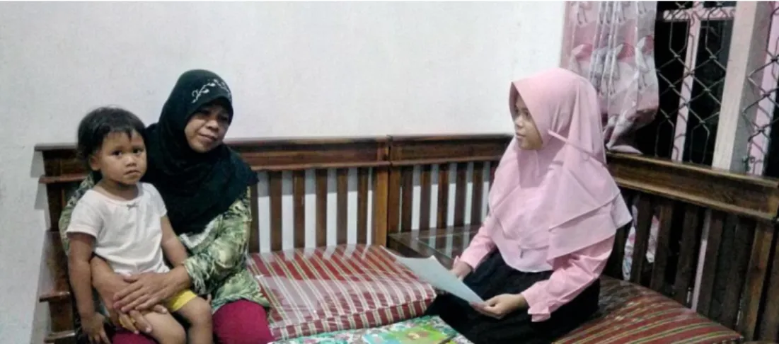 Gambar 7. Wawancara dengan Orangtua Di Desa Gedung Wani,   Ibu Yeli Yana 