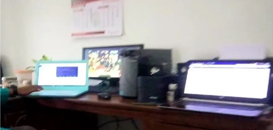 Gambar  10  menunjukkan  bahwa  pada  penelitian  di  kantor  Kecamatan  Ngemplak  Boyolali  menggunakan sebuah VPS yang diremote melalui PC kiri