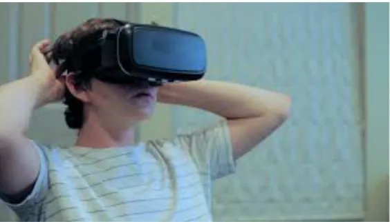 Gambar	6.	Contoh	penggunaan	VR	untuk	menonton	(Sumber	:	shutterstock.com,	2019)