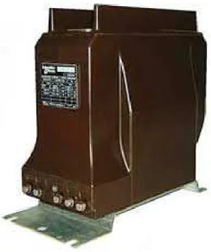 Gambar 2.2 Current Transformator  (Sumber : www.schneider-electric.co.id) 