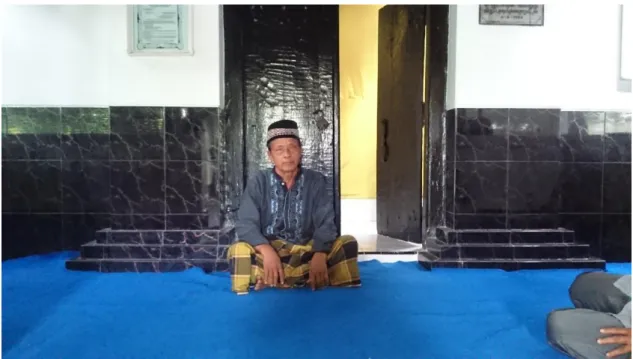 Gambar 3. Juru kunci (Bapak Karsino) 
