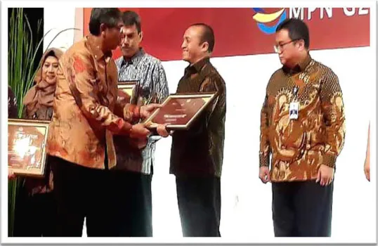 Gambar  3.  Penghargaan  Kementerian  Penyumbang  PNBP  dari  Kementerian  Keuangan 