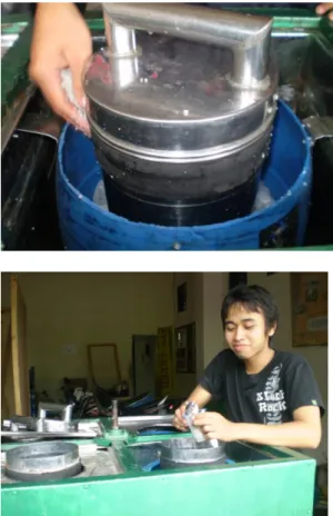 Gambar 2. Uji Coba Pembuatan Es  Krim dengan Mesin  Pemutar 