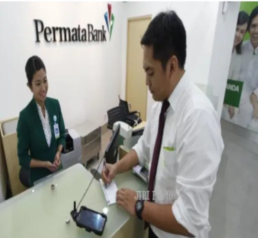Gambar 1.12 Pelayan di Bank 