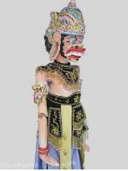 Gambar II.4 (Sosok Kumbakarna dalam bentuk patung di Bali) 