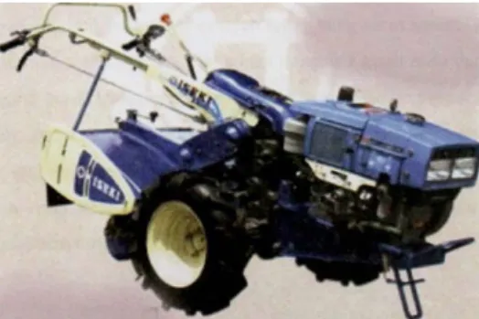 Gambar bajak rotari pada traktor tangan