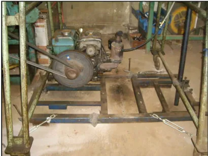 Gambar 17. Mesin diesel dan dudukannya 