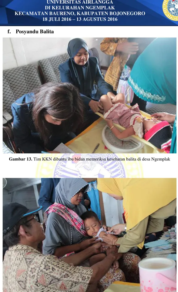 Gambar 13. Tim KKN dibantu ibu bidan memeriksa kesehatan balita di desa Ngemplak 