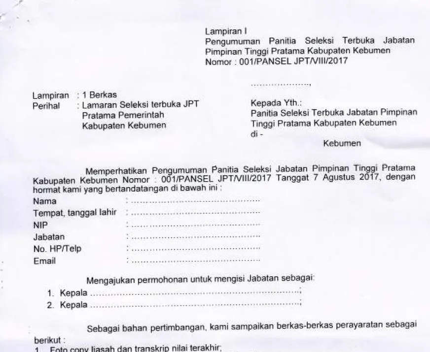Foto copy  Kartu  Tanda  Penduduk  (KTP  Elektronik);