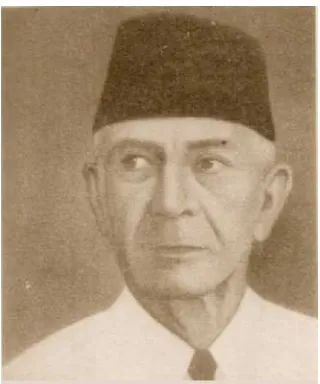 Gambar 2.5 Dr. Setia Budhi atau DouwesDekker (1879-1950) (Sumber: Album PahlawanBangsa)