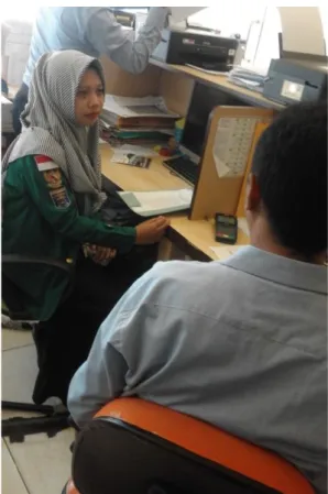 Foto 1. Wawancara dengan bapak Andi bagian Customer Service (CS) di  BPRS Lampung Timur  