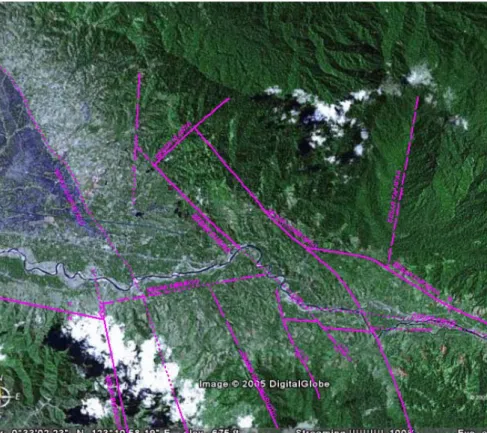 Gambar 5. Citra Landsat dan pola struktur daerah Panas bumi Suwawa ( Google-Earth 2005 ) 
