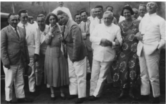 Gambar 5. Kehadiran masyarakat Barat sebagai pegawai perkebunan Tebenan di Onderafdeeling Banjoeasin en Koeboestrekken membawa dampak besar bagi masyarakat pribumi, 1938