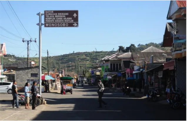 Gambar 1 Kondisi umum kawasan Dieng. Foto diambil penulis di   Desa Dieng Kulon, Kecamatan Kejajar, Kabupaten Wonosobo