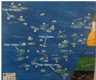 Gambar 1  : Kepulauan pangkajene yang tersebar  di  sebelah barat Kabupaten Pengkep yang sering  mengalami kesulitan air bersih dan minum