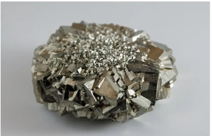 Gambar 3. Mineral Pirit