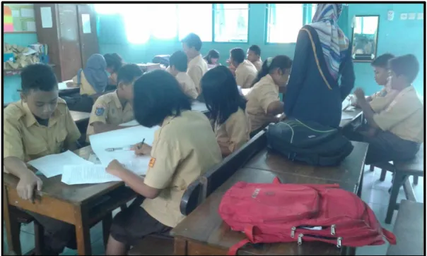 Foto 5: Diskusi Kelompok Siklus II 