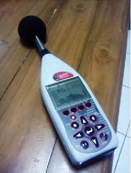 Gambar 2. 'Sound Level Meter', alat ukur kebisingan