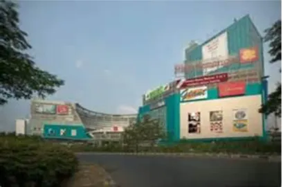 Gambar 2.3. Plaza Semanggi 