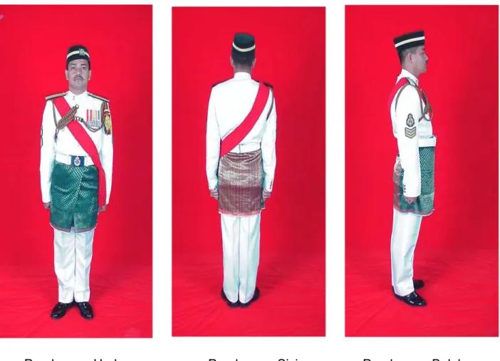 Gambar 1.  Gambar Penuh Pemakaian Pakaian Nombor 1 (Istiadat) Anggota  Lain-Lain Pangkat Berpangkat  Pegawai Waren II hingga Sarjan 
