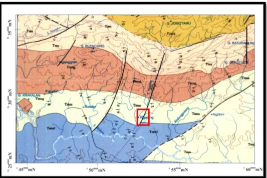 Gambar 3. Struktur geologi daerah penelitian (kotak merah), dalam Peta Geologi  Regional lembar   Surakarta-Giritontro (Surono,dkk.1992).