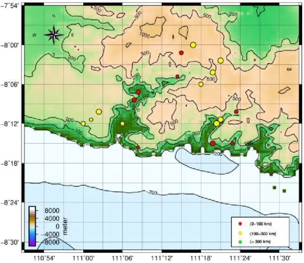 Gambar 5 Sebaran gempa bumi di daerah Pacitan dari tahun 1977−2014 (di proses  dari www.iris.edu) 