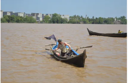 Gambar 2. Nelayan penangkap ikan terubuk di sungai Barumun 