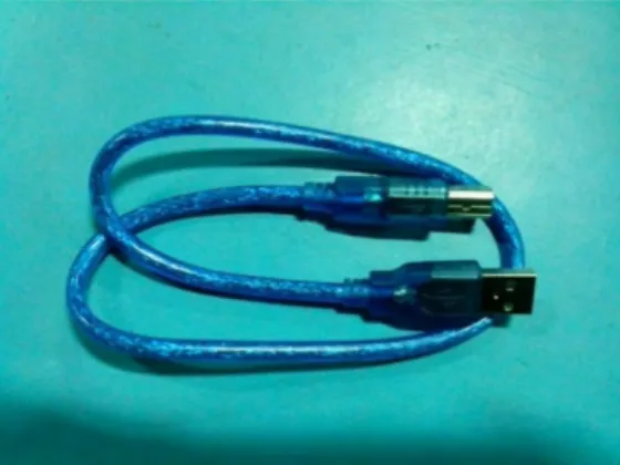 Gambar 4.9 Kabel USB 
