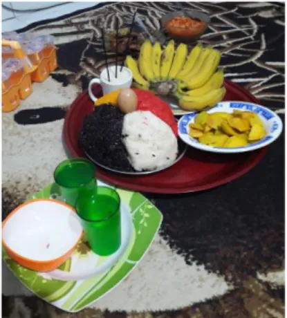 Gambar 4: Sokko Fatanrupa dalam Ritual Syukuran Panen                        Buah-buahan Bagi Petani Kebun 