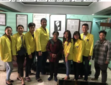 Gambar 1. Team Abdimas dengan Pendiri dan Pengurus Panti 