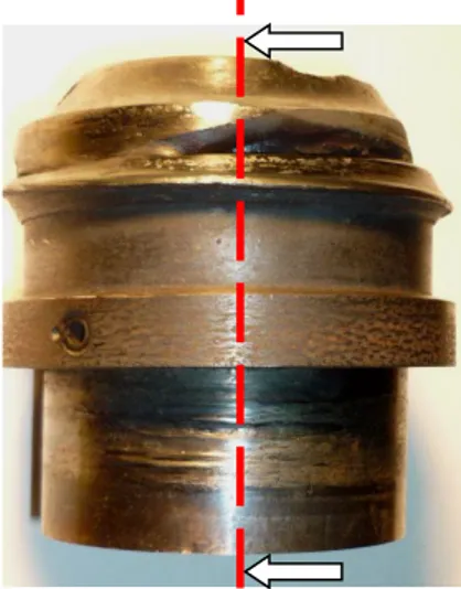 Gambar 21 : Struktur mikro potongan  memanjang yang memperlihatkan bahwa  pada ujung patahan shaft telah mengalami  pergesekan setelah terjadi patah (lokasi 1)