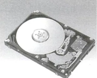 Gambar II.2. Bentuk Hard disk  (Sumber : Wahana Komputer ; 2010 : 2) 