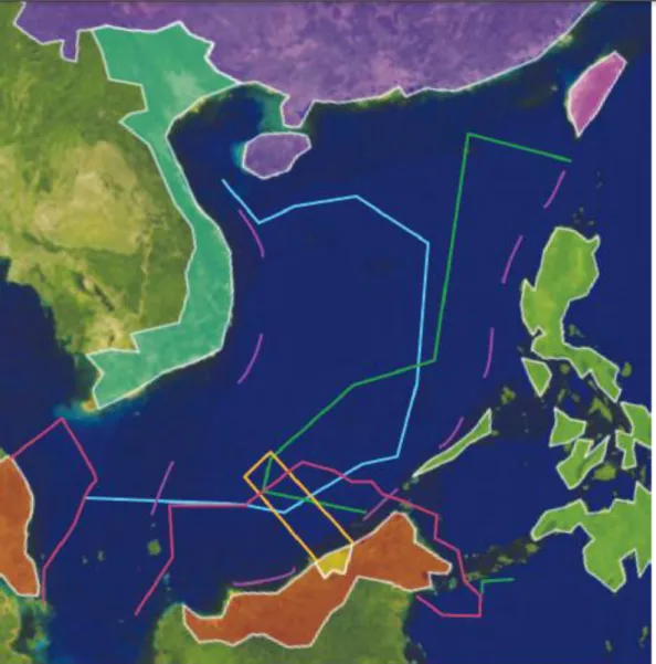 Gambar  1  :  Peta  Laut  Cina  Selatan  didengan  garis  yang  menandakan  klaim  wilayah  masing  masing negara