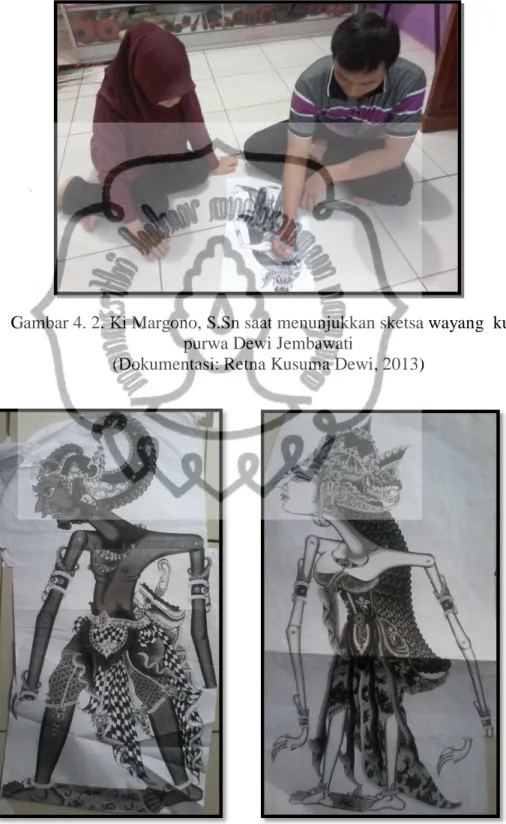 Gambar 4. 2. Ki Margono, S.Sn saat menunjukkan sketsa wayang  kulit  purwa Dewi Jembawati 