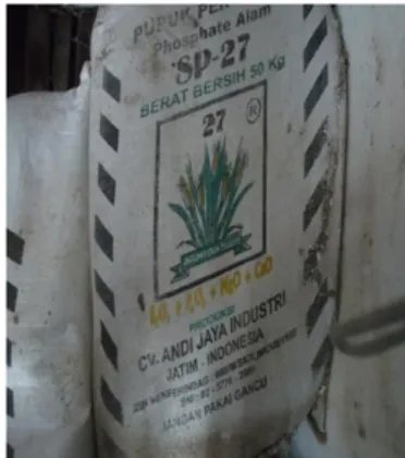 Gambar 3.    Pupuk SP-27 yang tidak terdaftar di Pusat Perizinan  dan Investasi Kementerian Pertanian RI 