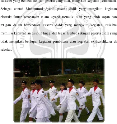 Gambar 04. Kegiatan Paskibra di SMA Negeri 12 Semarang 