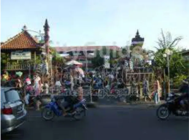Gambar 4.6 Pasar Badung  4.2.7  Alun-alun dan Taman Kota 