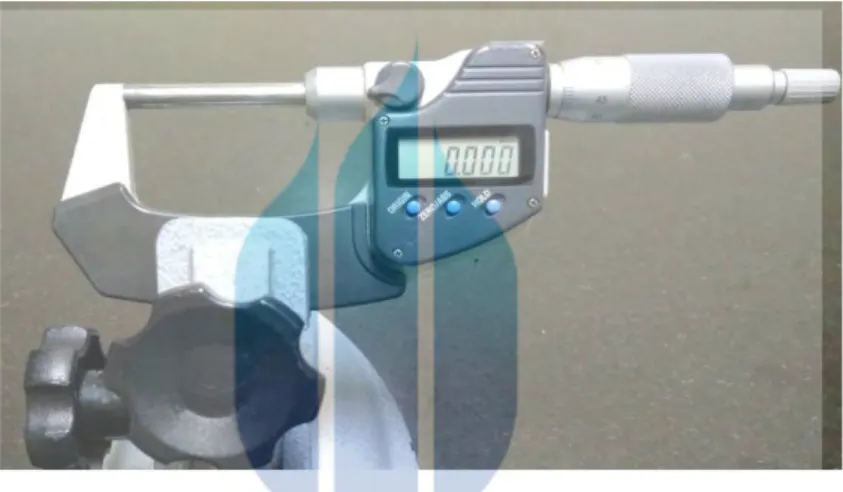 Gambar 4.4 Digimatic Micrometer (Micrometer Digital) 