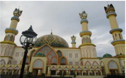 Gambar 2.3   :Islamic Center Dato’ Tiro Bulukumba  Sumber   :gosulsel.com 