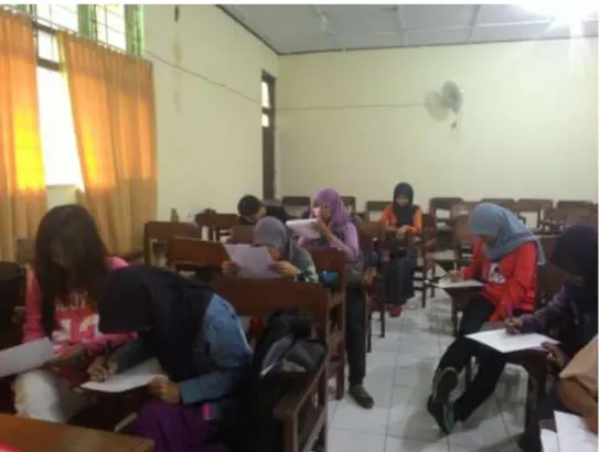 Foto mahasiswa semester IV 