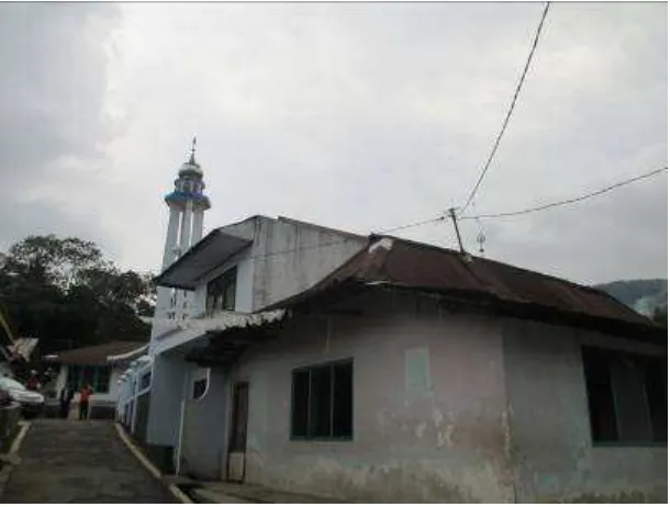 Gambar(9) Kondisi awal masjid dan TK 